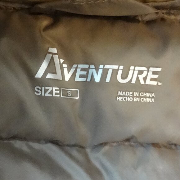 SIZE S. Aventure packable hooded down jacket/coat. - Picture 10 of 16